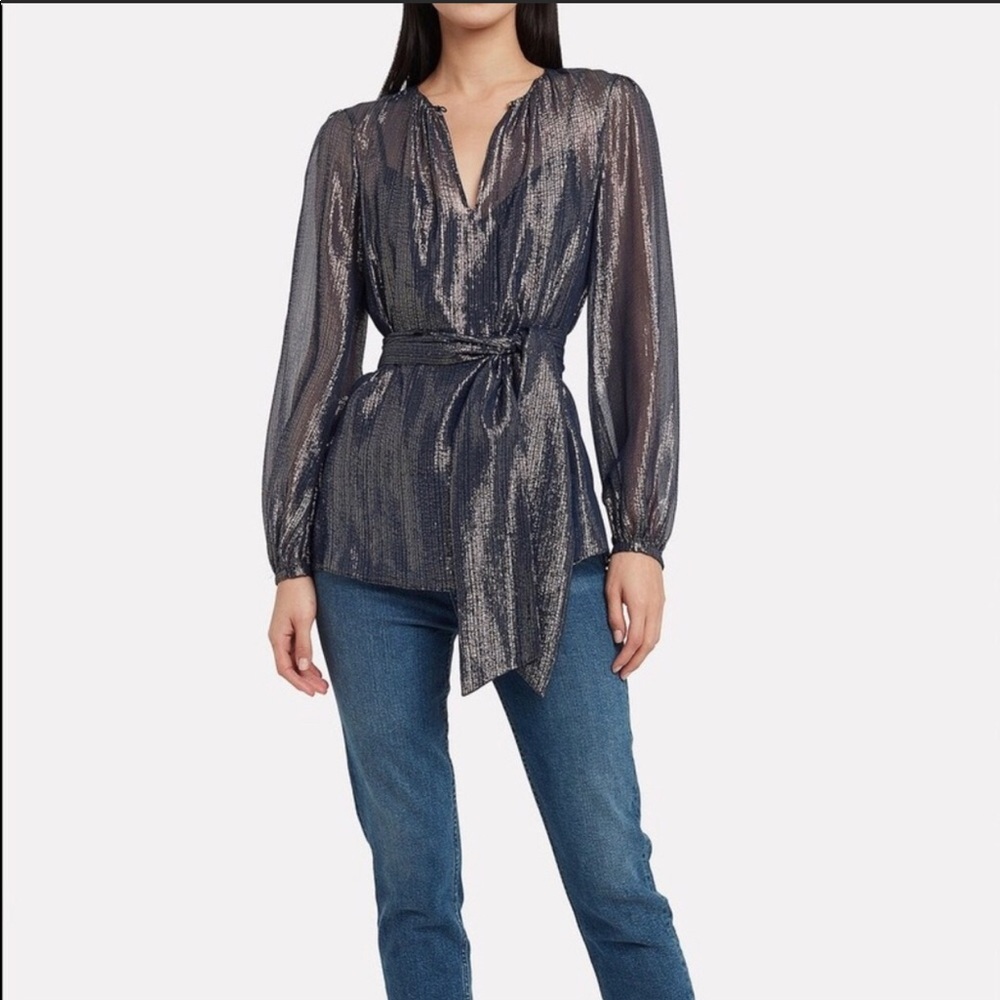 Intermix blouse size Medium